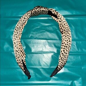 NWT Cheetah Print Headband